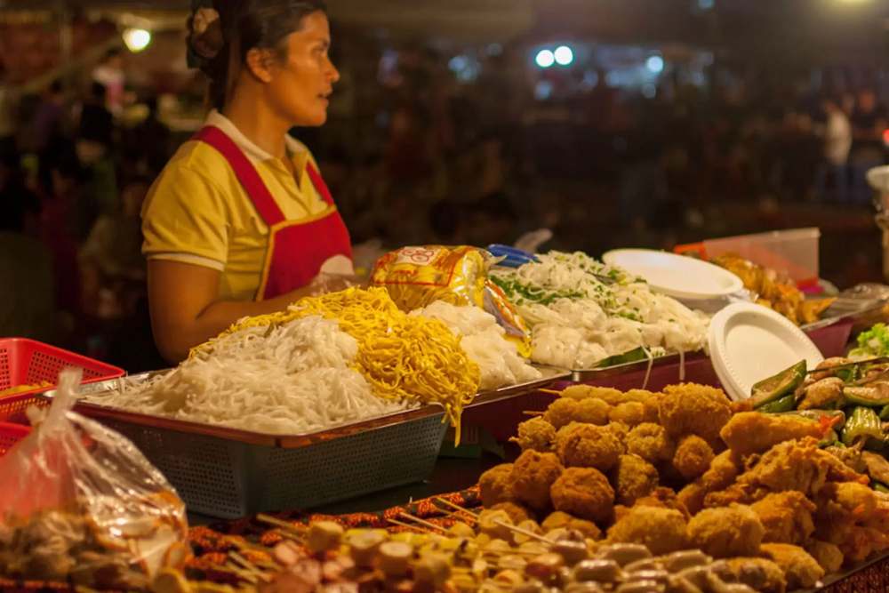 Un stand de street food cambodgien